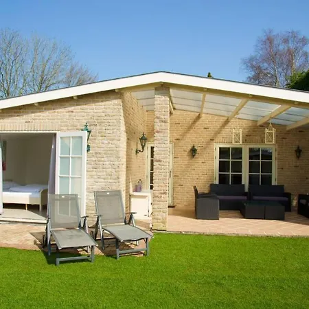 Bungalow Between Amsterdam And Haarlem With Sauna Vijfhuizen Exterior photo