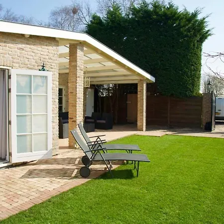 Bungalow Between Amsterdam And Haarlem With Sauna Vijfhuizen Exterior photo