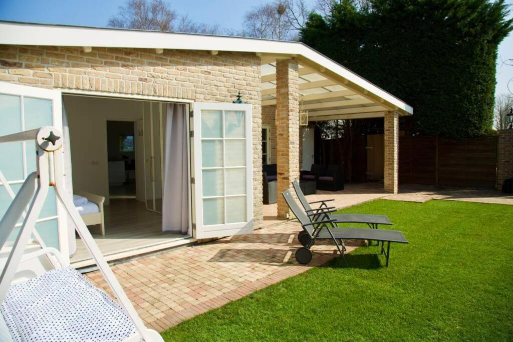 Villa Between Amsterdam And Haarlem With Sauna